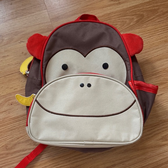 Skip Hop Little Backpack 🎒 - Picture 1 of 11